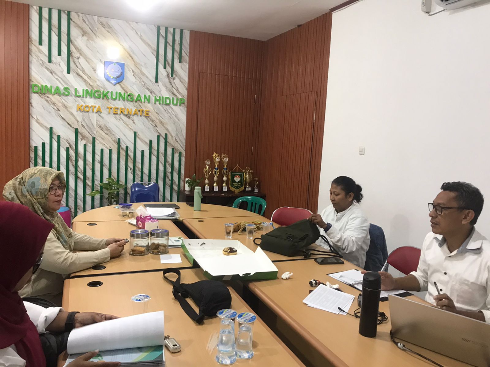 Rapat Tim SPBE yg dipimpin oleh Ketua Tim dan didampingi Tim Teknis Diskominfo. Rabu 13 Agustus 2025